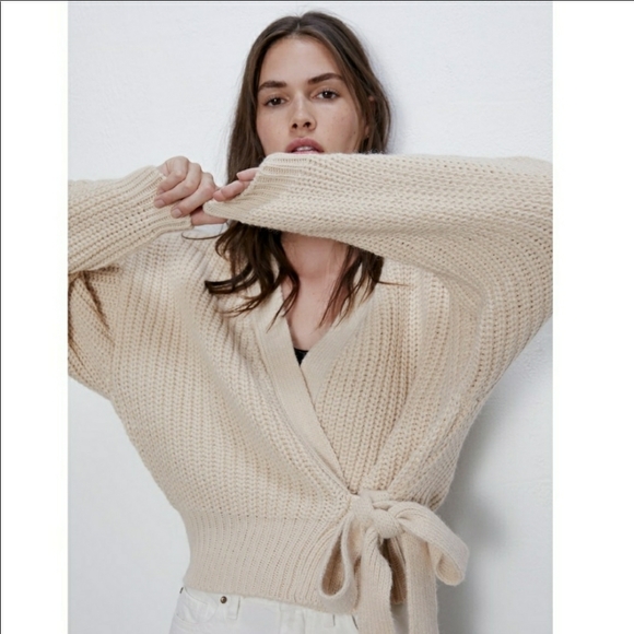 Zara cropped belted cardigan-blogger's favorite - Picture 3 of 4